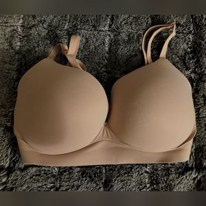 Victoria's Secret Incredible Wireless Push Up Bra - 32DDD